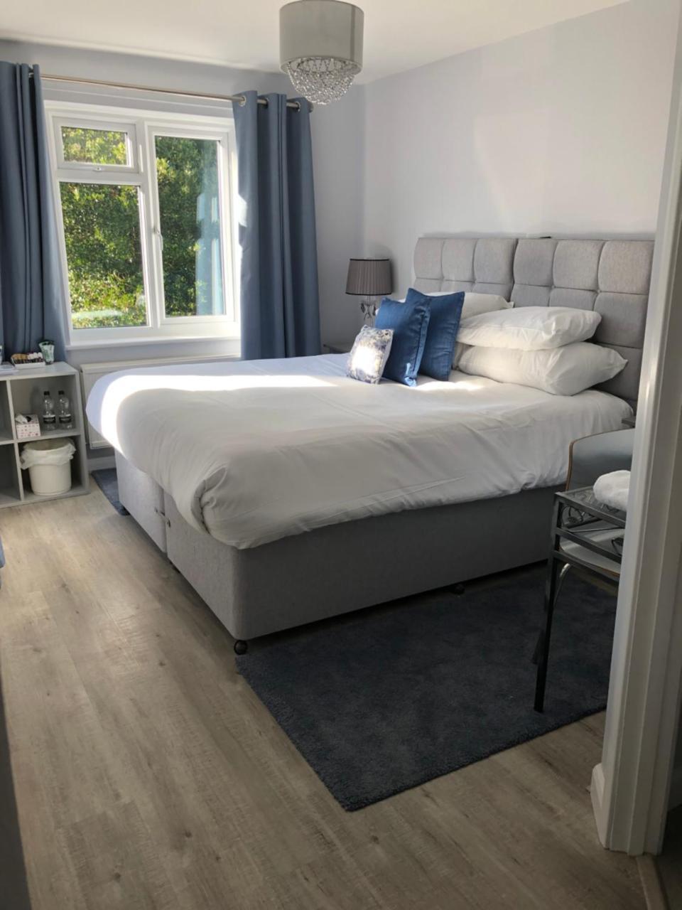 بانبيري Prospect Guest House المظهر الخارجي الصورة